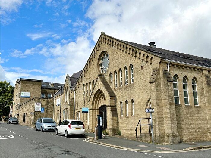 2 Bedroom Flat To Rent In The Drill Hall, Union Street South, Halifax, West Yorkshire, HX1