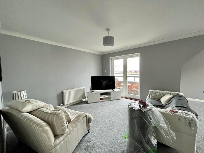 2 Bedroom Apartment To Rent In Quayside Walk, Marchwood, SO40