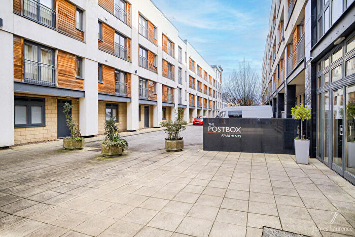 1 Bedroom Apartment To Rent In The Postbox, Upper Marshall Street, Birmingham City Centre, B1