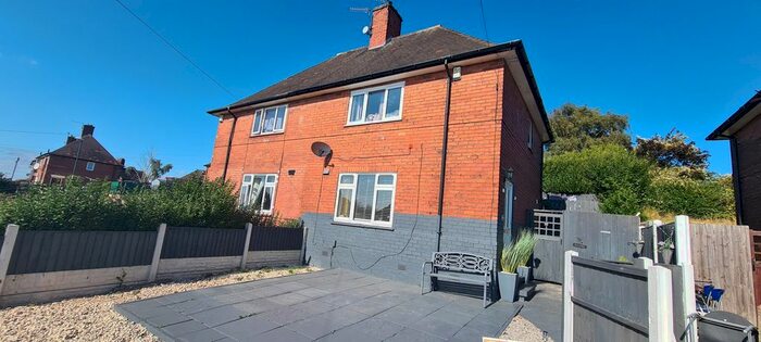 2 Bedroom Semi-Detached House To Rent In Raymede Drive, Nottingham, NG5