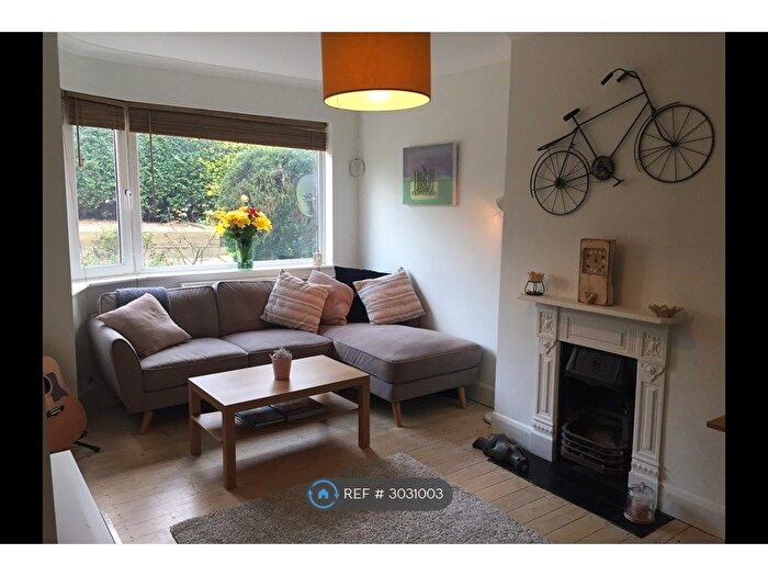 2 Bedroom Maisonette To Rent In Meadowview Road, London, SE6