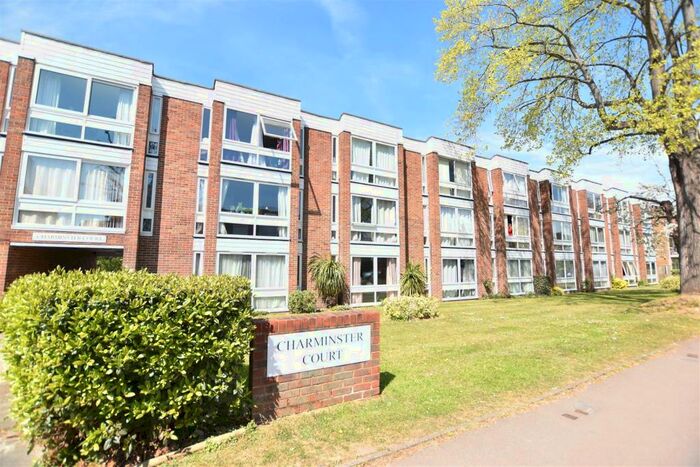 1 Bedroom Maisonette To Rent In Lovelace Gardens, Surbiton, KT6