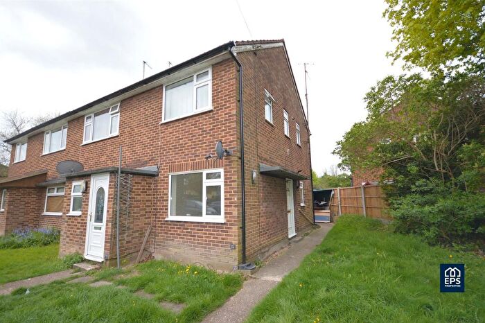 2 Bedroom Semi-Detached House To Rent In Howard Close, Cambridge, CB5
