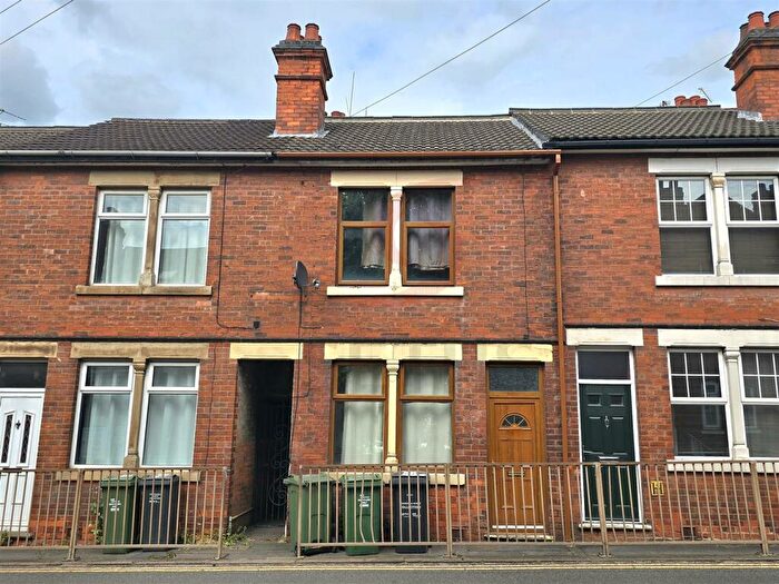 3 Bedroom Terraced House To Rent In Queens Road, Loughborough, Leicestershire, LE11