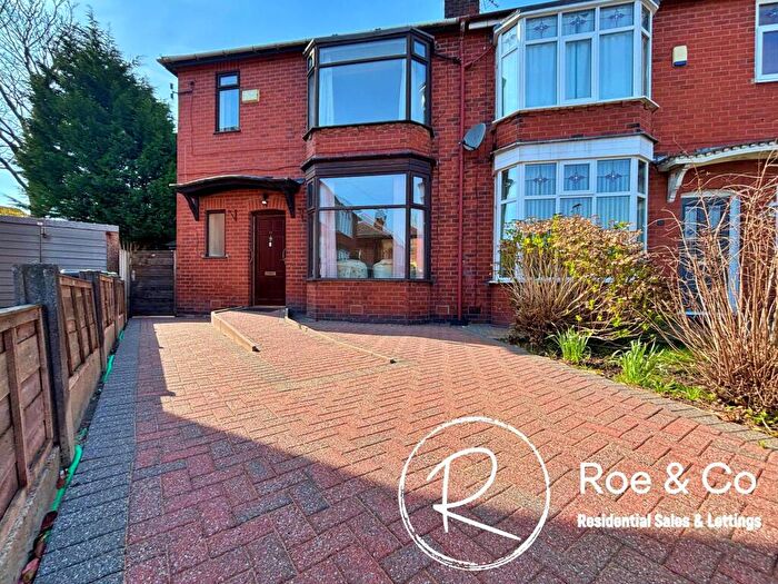 4 Bedroom Semi-Detached House For Sale In Weythorne Drive, Bolton, BL1