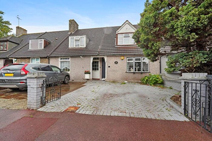 2 Bedroom Terraced House To Rent In Talbot Road, Dagenham, RM9