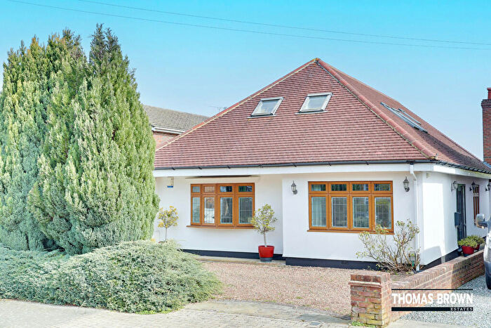 4 Bedroom Detached House For Sale In Craven Road, Orpington, BR6