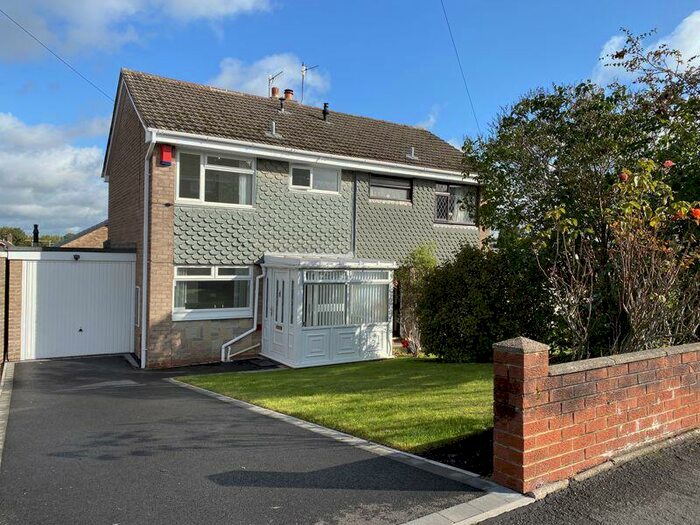 3 Bedroom Semi-Detached House To Rent In Glenroyd Avenue, Eaton Park, Stoke-On-Trent, Staffordshire, ST2