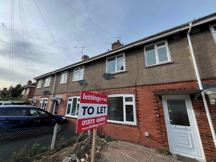 3 Bedroom House To Rent In Orchard Road, Trowbridge, BA14