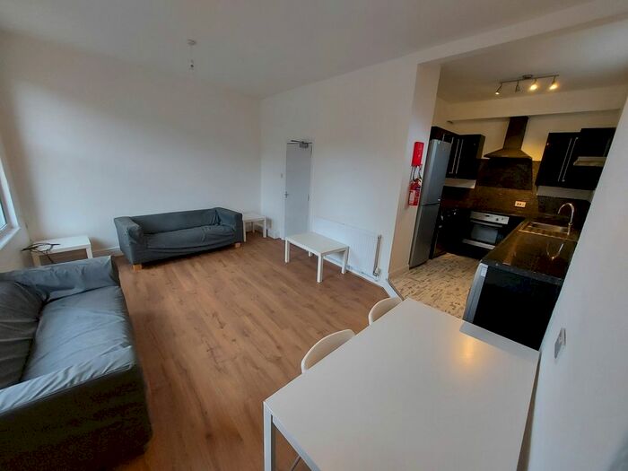 6 Bedroom Flat To Rent In Berkeley Precinct, Ecclesall Road, Sheffield S11