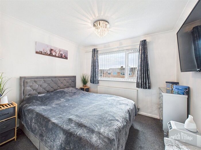 3 Bedroom End Terrace House For Sale In Holyrood, Harwich, Essex, CO12