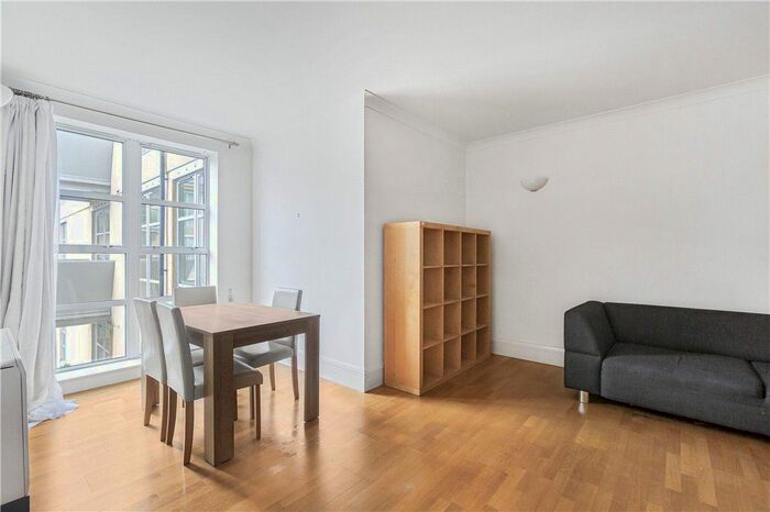 2 Bedroom Flat To Rent In The Grange, London, SE1