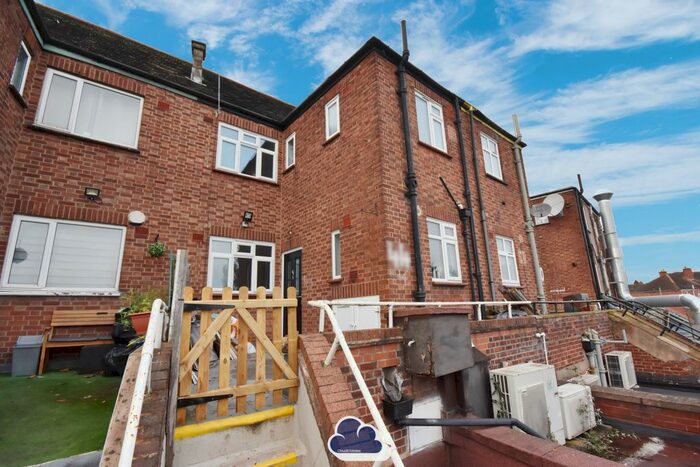 3 Bedroom Flat To Rent In Jubilee Crescent, Coventry, CV6