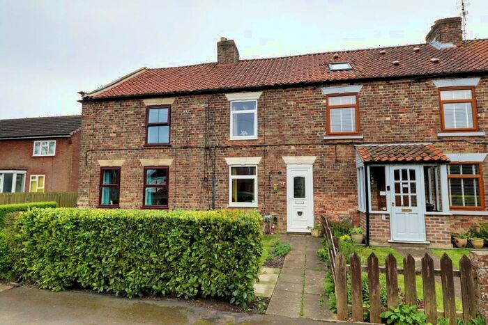 3 Bedroom Terraced House For Sale In Margrave Lane, Garthorpe, DN17