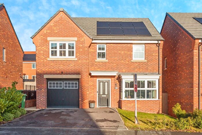 4 Bedroom Detached House For Sale In Stanley Parkway, Stanley, Wakefield, WF3