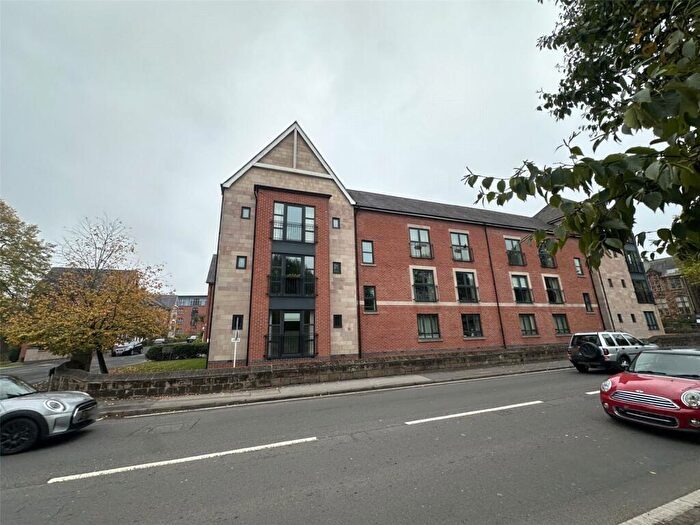 2 Bedroom Flat To Rent In Pennine Place, Belper, Derbyshire, DE56