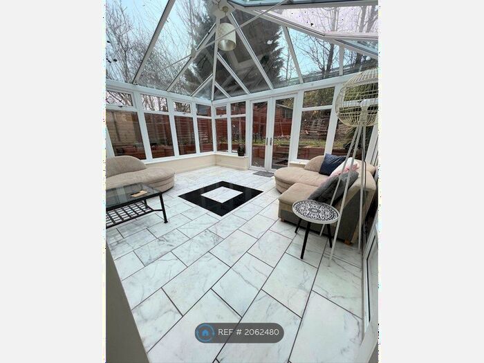 2 Bedroom Semi-Detached House To Rent In Bynes Road, Croydon, CR2