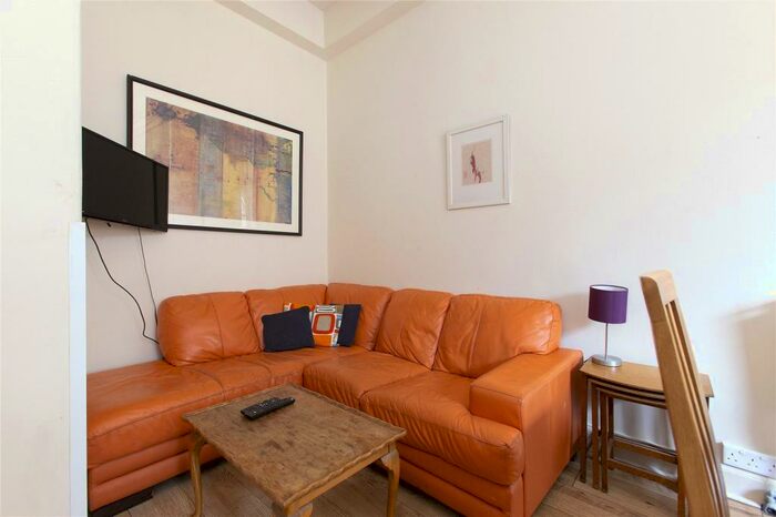 5 Bedroom Apartment To Rent In Warrender Park Crescent, Edinburgh, EH9
