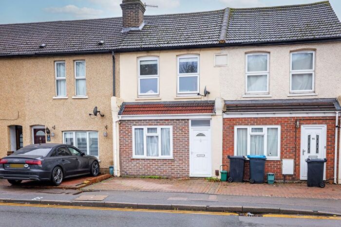 2 Bedroom Terraced House For Sale In Godstone Road, Whyteleafe, CR3
