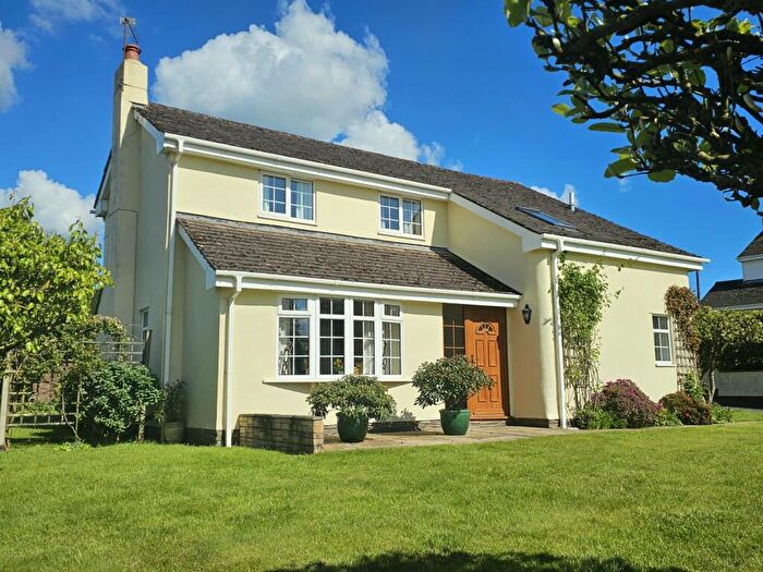 3 Bedroom Detached House For Sale In Lower Town, Sampford Peverell, Tiverton, Devon, EX16