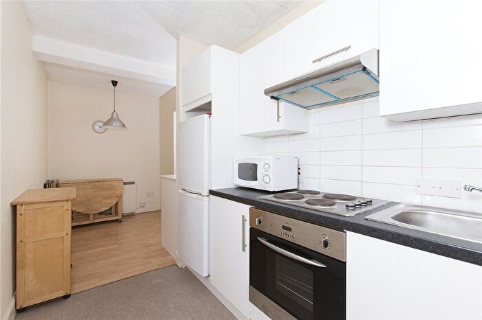 1 Bedroom Flat To Rent In Nicolson Street, Newington, Edinburgh, EH8