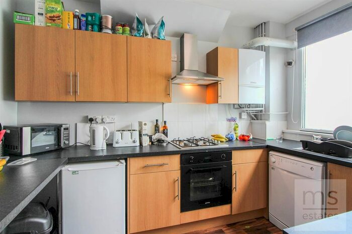 5 Bedroom Terraced House To Rent In Park Road, Nottingham, NG7