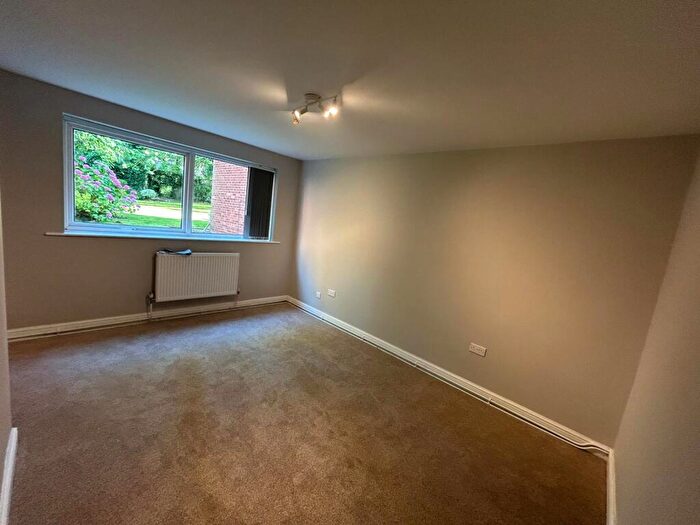 2 Bedroom Apartment To Rent In Palmerston Road, Liverpool, L18
