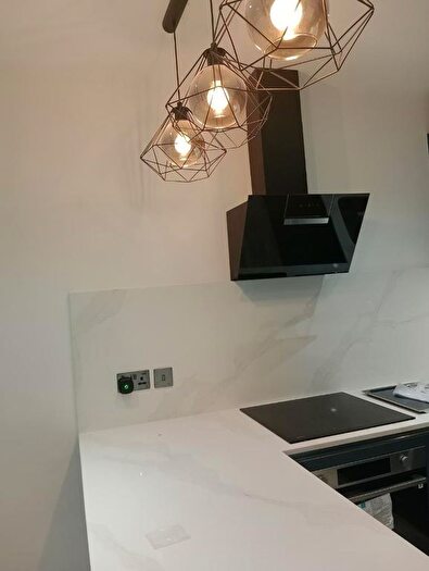 1 Bedroom Flat To Rent In Clairmont Gardens, Surbiton, London, KT6