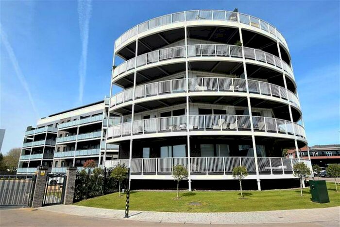 2 Bedroom Apartment To Rent In Kensal Drive, Manchester, M20