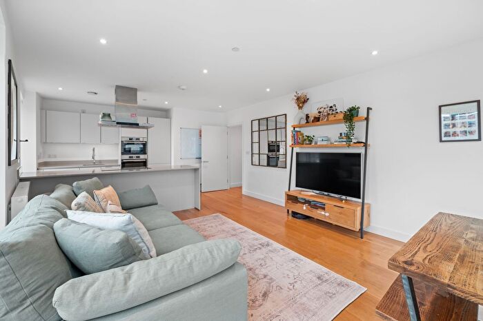 2 Bedroom Flat For Sale In West Parkside, Cochrane Lodge, Greenwich, London, SE10