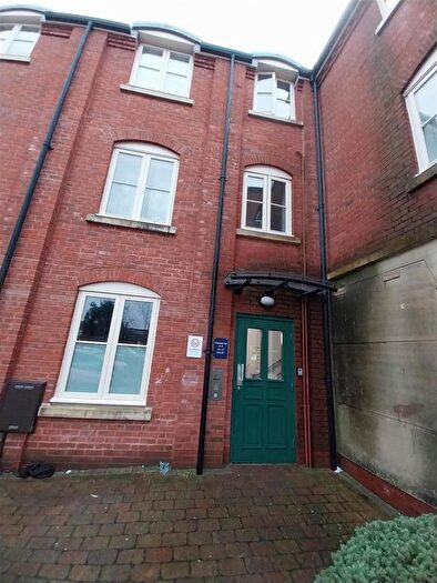 2 Bedroom Flat To Rent In Flat, Donaldson Court, Princes Drive, Worcester, WR1