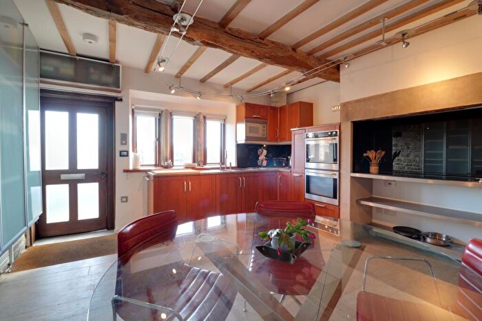 2 Bedroom Character Property For Sale In Upper Hagg, Thongsbridge, Holmfirth, West Yorkshire, HD9