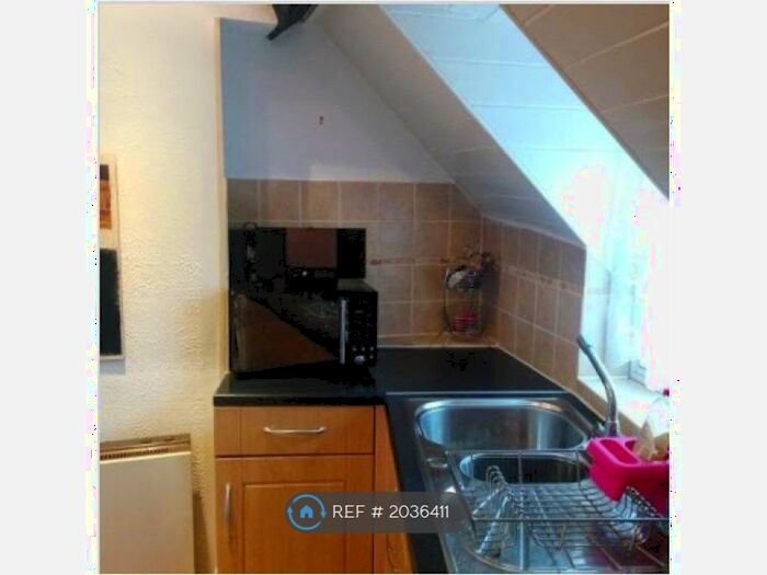 1 Bedroom Flat To Rent In Watling Street East, Towcester, NN12