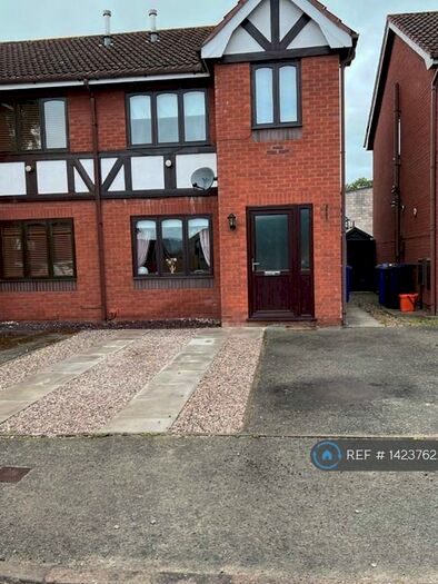 3 Bedroom Semi-Detached House To Rent In Y Gerddi, Denbigh, LL16