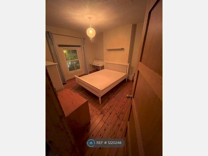 1 Bedroom Flat To Rent In Chapel Ash, Wolverhampton WV3