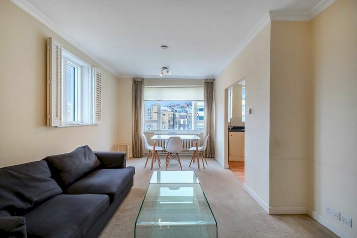 1 Bedroom Flat To Rent In Park Crescent, Marylebone, London, W1B