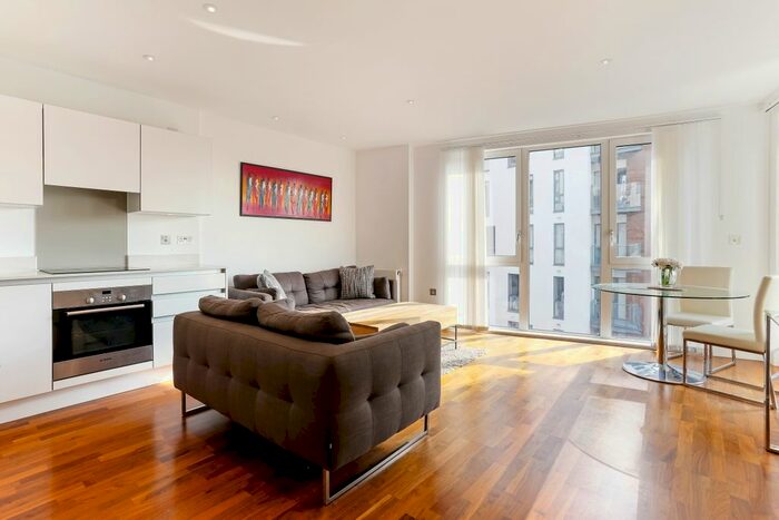 2 Bedroom Flat To Rent In Norman Road, London, SE10