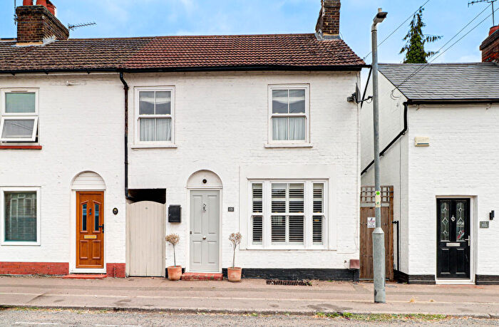 3 Bedroom End Of Terrace House For Sale In Front Street, Slip End, Luton, LU1