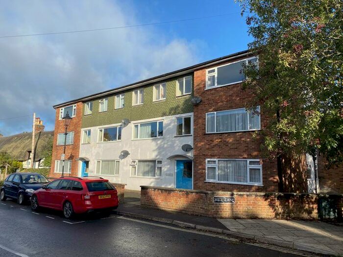 1 Bedroom Ground Flat To Rent In Mill Lane, Central Romsey, SO51