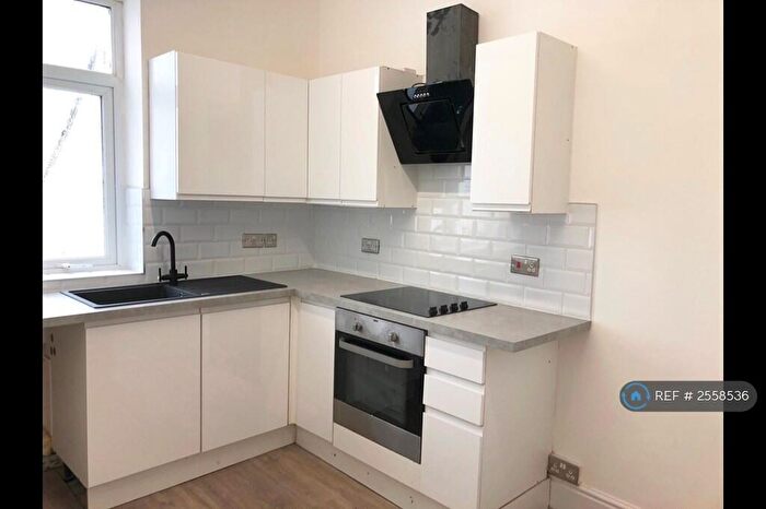 2 Bedroom Maisonette To Rent In King St, Wallasey, CH44