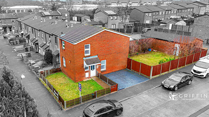 3 Bedroom End Of Terrace House For Sale In Cornwall Gate, Purfleet-On-Thames, RM19