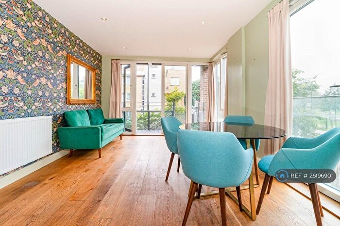 2 Bedroom Flat To Rent In City Mill Apartments, London, E8