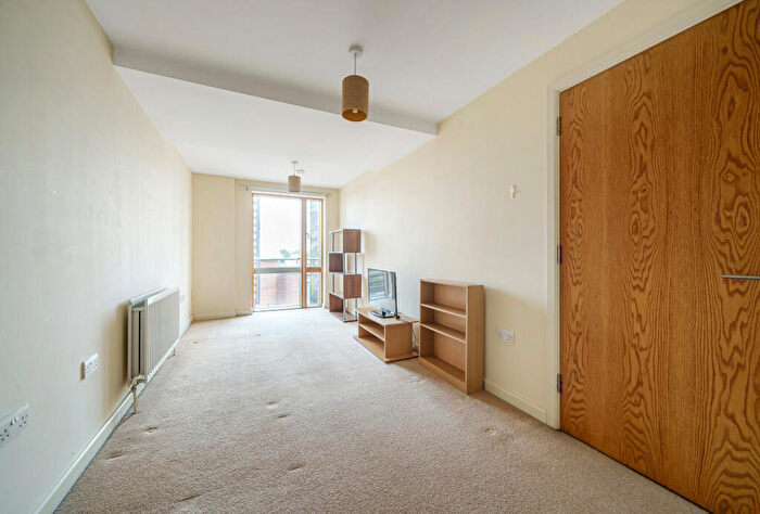 1 Bedroom Apartment For Sale In Emma House, , Market Link, Romford, RM1