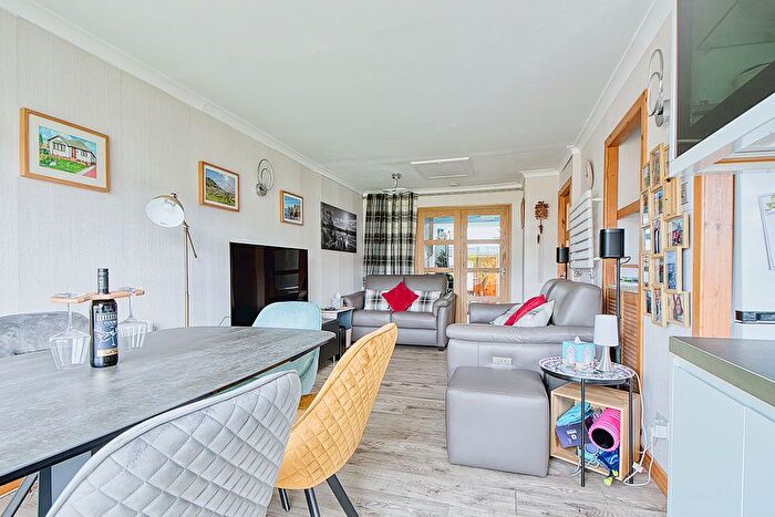 3 Bedroom Property For Sale In Parsonspool, Bonnyrigg, EH19