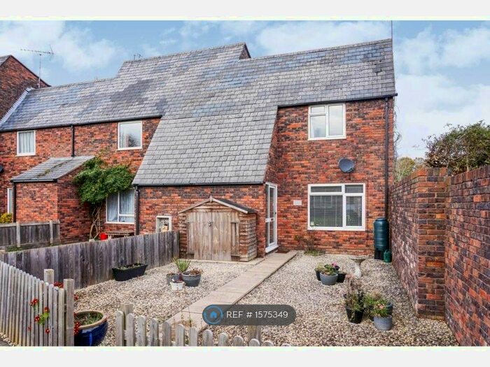 2 Bedroom End Of Terrace House To Rent In Maplehurst Road, Chichester, PO19