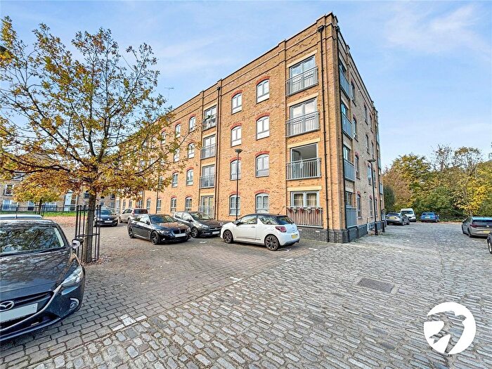 2 Bedroom Flat To Rent In Esparto Way, South Darenth, Dartford, Kent, DA4