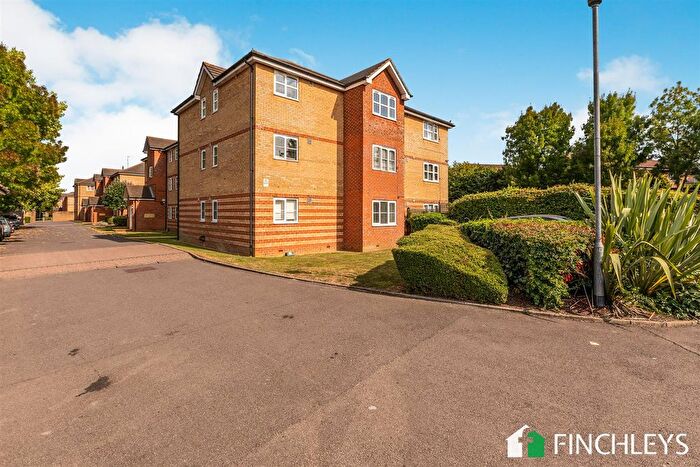 2 Bedroom Flat To Rent In Lucas Gardens, East Finchley, London, N2