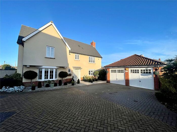 5 Bedroom Detached House For Sale In Beehive Lane, Hawkwell, Hockley, Essex, SS5