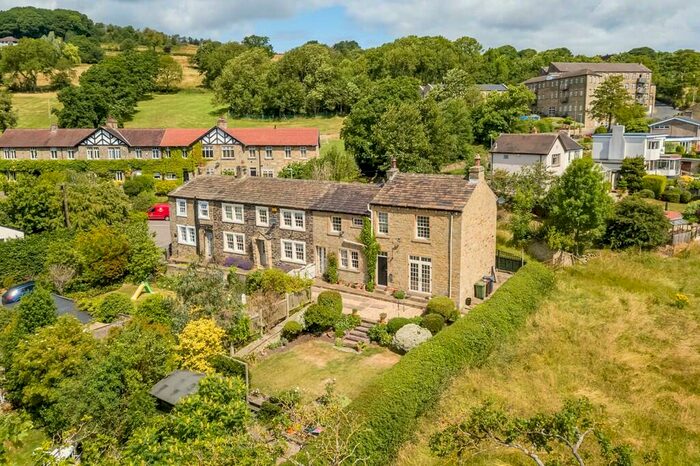 3 Bedroom Cottage For Sale In Sharp Lane, Almondbury, HD4