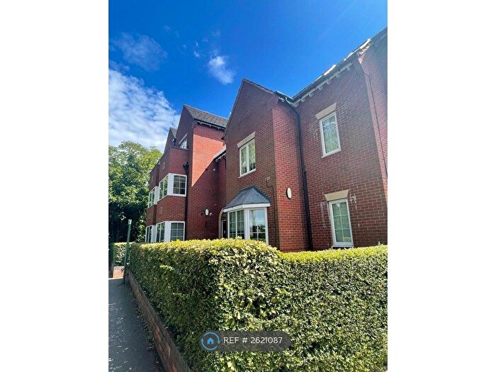 1 Bedroom Flat To Rent In Fowgay Hall, Solihull, B91